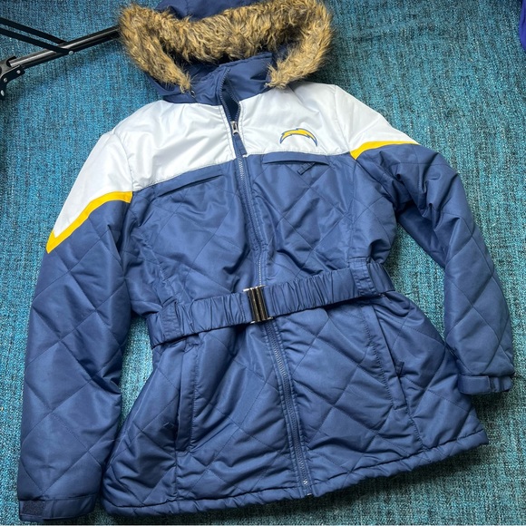 NFL Team Apparel Women's Los Angeles Chargers Faux Fur Hood Puffer Jacket - Picture 1 of 8